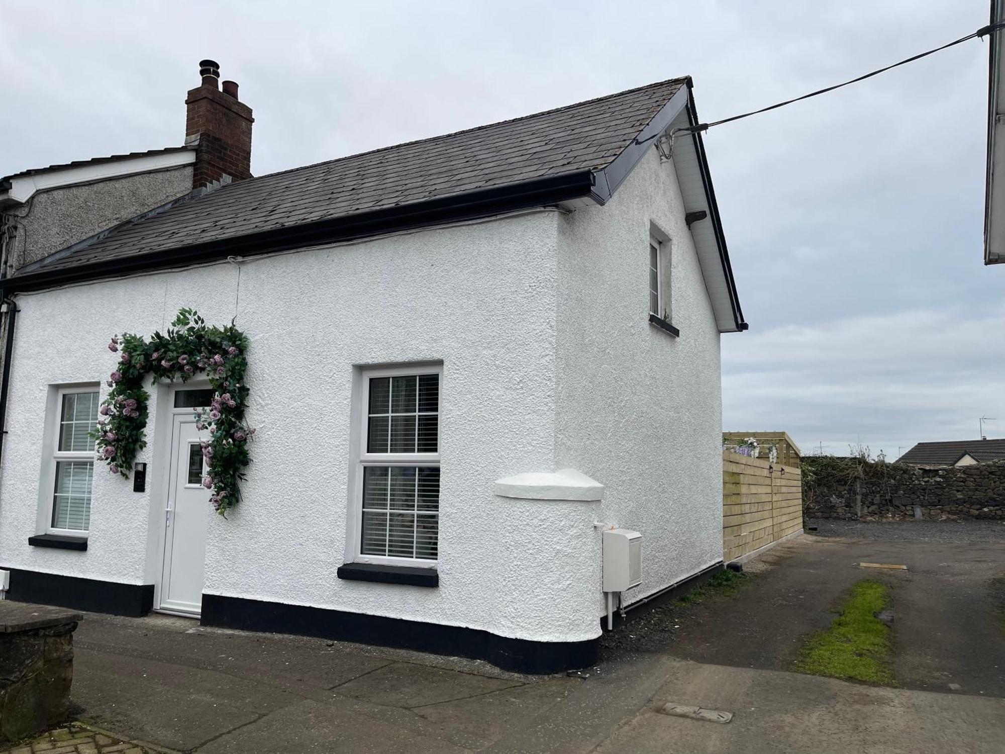 Annierose Cottage- Luxury 3bedroom With Hot Tub * Ballymena